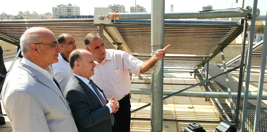 تدشين مشروع الطاقة الشمسيّة الجديد  في مشفى الأسد الجامعي . 