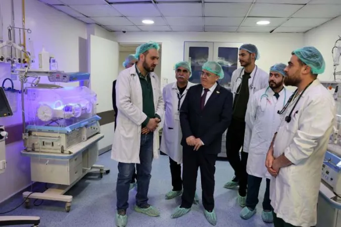 وزير التعليم العالي يجري جولة ميدانية في مشفى التوليد الجامعي ويجتمع مع مجلس الإدارة لبحث واقع الخدمات الطبية
