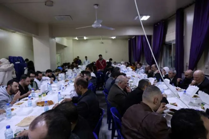 وزير التعليم العالي والبحث العلمي يشارك في إفطار جماعي بمستشفى المواساة، ويلتقى طلاب الدراسات العليا للاستماع إلى احتياجاتهم الأكاديمية والخدمية