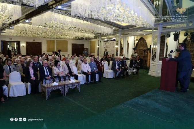 وزير التعليم العالي يفتتح   مؤتمر «آفاق طب العيون» الذي تنظمه الجمعية العربية الأوروبية.