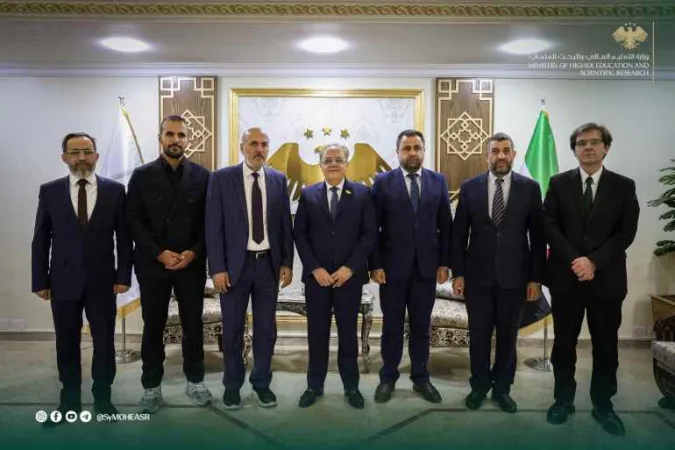 وزير التعليم العالي والبحث العلمي  يبحث مع نائب رئيس مجلس أمناء جامعة اليرموك مشاريع توسعة في جامعة اليرموك الخاصة.