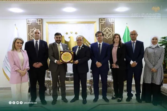 وزير التعليم العالي يبحث مع  الشركة الدولية للتجسير الأكاديمي الأردنية التعاون في دعم وتأمين القبولات الدراسية للطلاب الموفدين وتعزيز الشراكات الدولية.