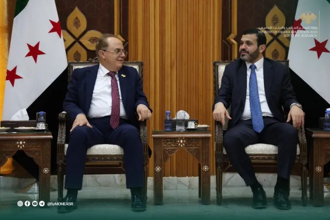 وزير التعليم العالي  يزور محافظة اللاذقية، ويلتقي المحافظ لبحث واقع التعليم العالي، ومناقشة سبل تطوير الأداء الأكاديمي والإداري.