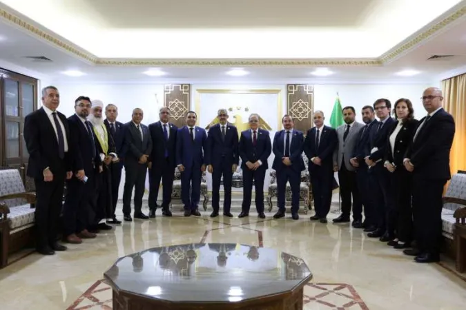 وزير التعليم العالي والبحث العلمي يستقبل المدير العام لمنظمة الألكسو .