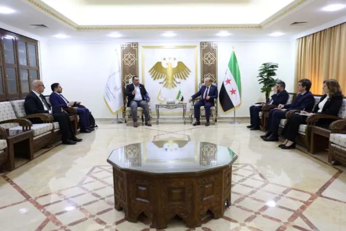 وزير التعليم العالي يبحث مع رئيس مجموعة الدعم الأوروبية SGN  توسيع الشراكات البحثية.