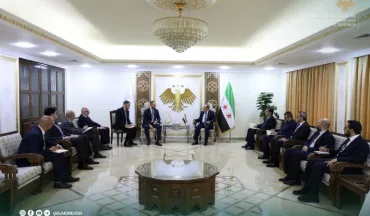 وزير التعليم العالي يستقبل وفداً روسياً لبحث تعزيز الشراكة الأكاديمية والإنسانية وتوسيع المنح الدراسية.