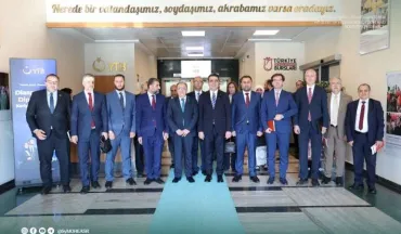 زار وزير التعليم العالي  والوفد المرافق رئاسة هيئة المنح التركية (YTB)، لبحث تعزيز التعاون في برامج المنح الدراسية وتوسيع فرص التبادل الأكاديمي.