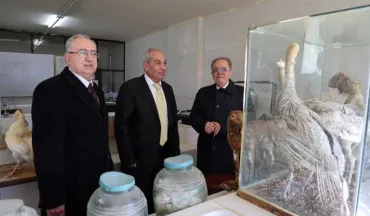 في جولة ميدانية.. وزير التعليم العالي  يطلع على واقع المخابر والأقسام الجامعية في القنيطرة.